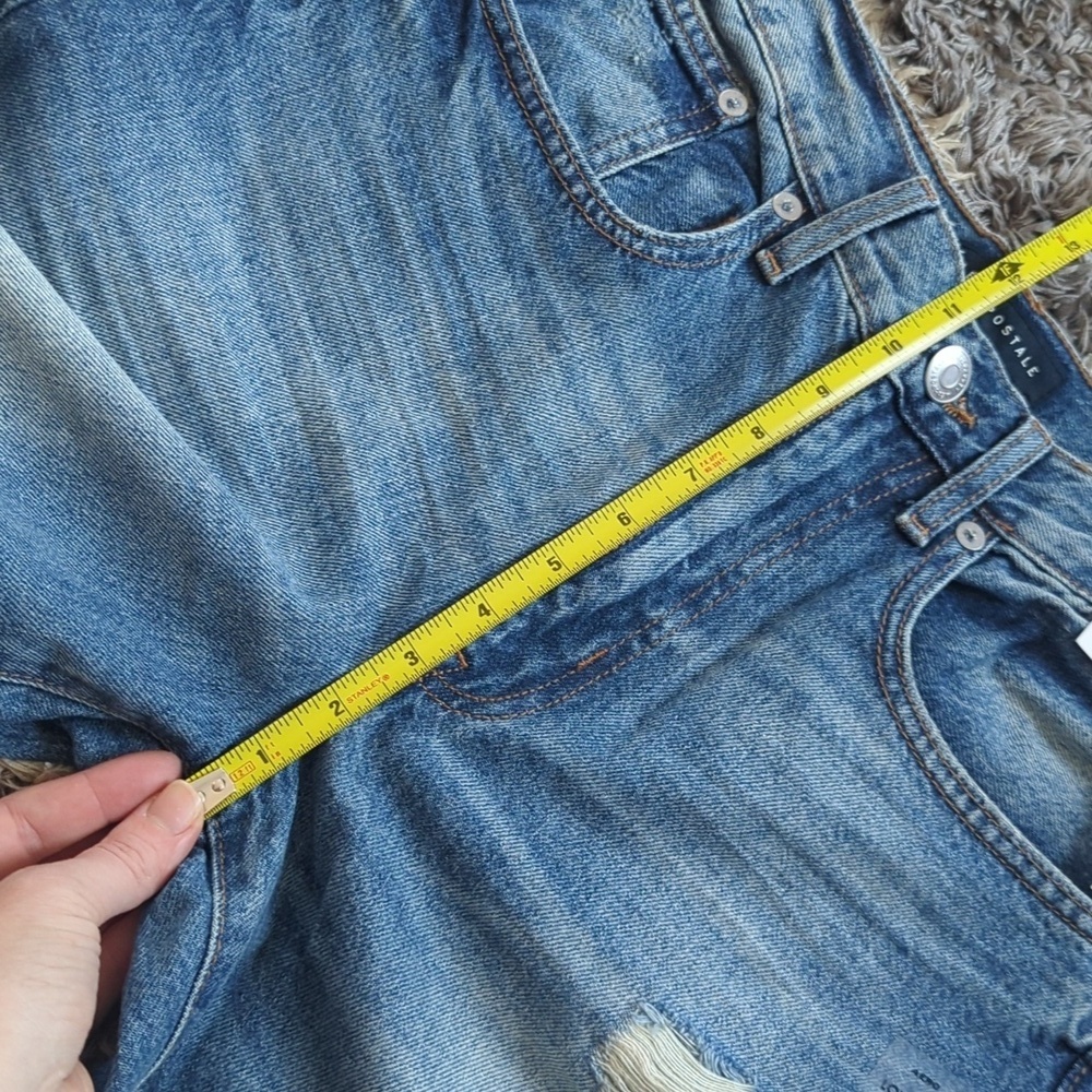 Aeropostale Low Rise Skater Non Stretch Denim Distressed Jean Size 4R - Picture 8 of 9